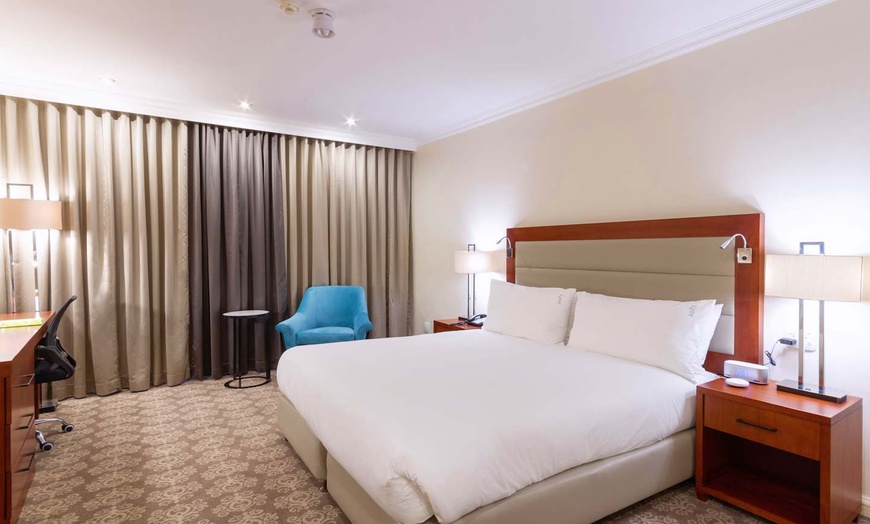 Image 3: ✈ AFRIQUE DU SUD | Johannesburg - Holiday Inn Johannesburg Sunnysid...