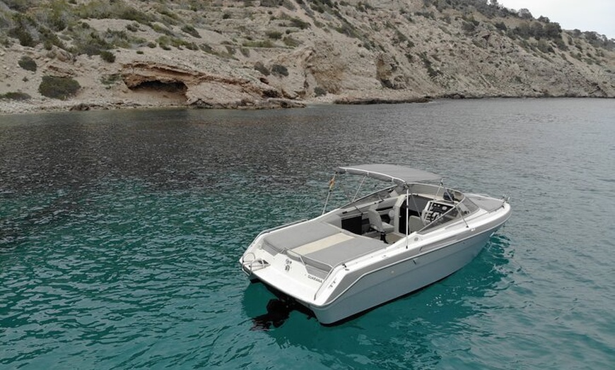 Image 18: Alquiler de Barco Privado para 5 Personas 8 Horas en Ibiza