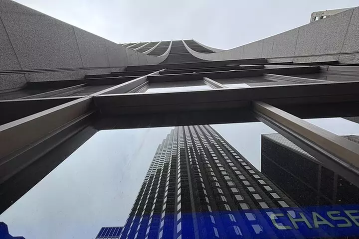 Chicago Architecture and True Crime History Tour