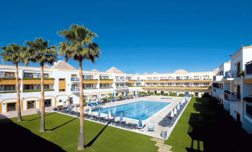 Image 2: ✈ ALGARVE | Tavira - Vila Galé Tavira 4*, 2 nights - Spa
