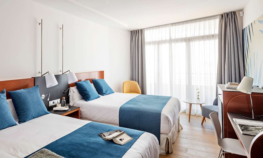 Image 3: ✈ COSTA BARCELONA | Santa Susanna - Aqua Hotel Onabrava & Spa 4* - Spa