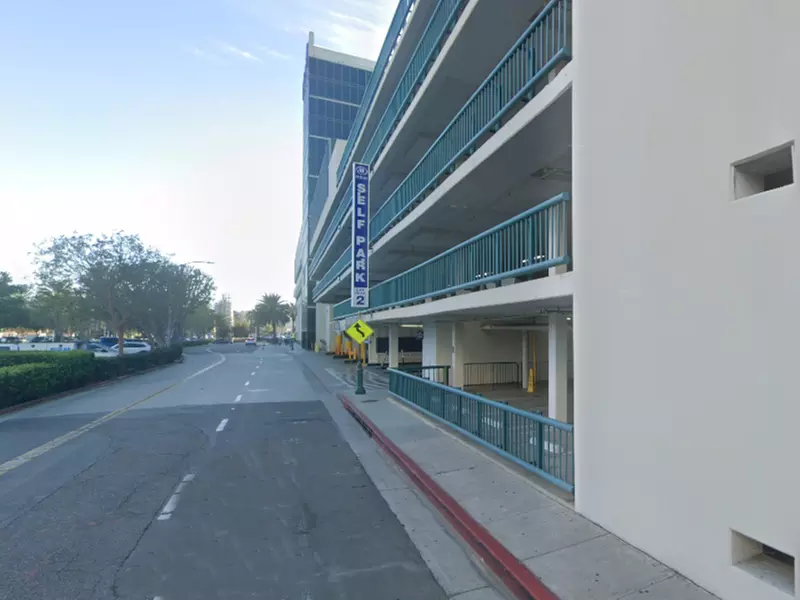 Parking at Hilton Anaheim Garage