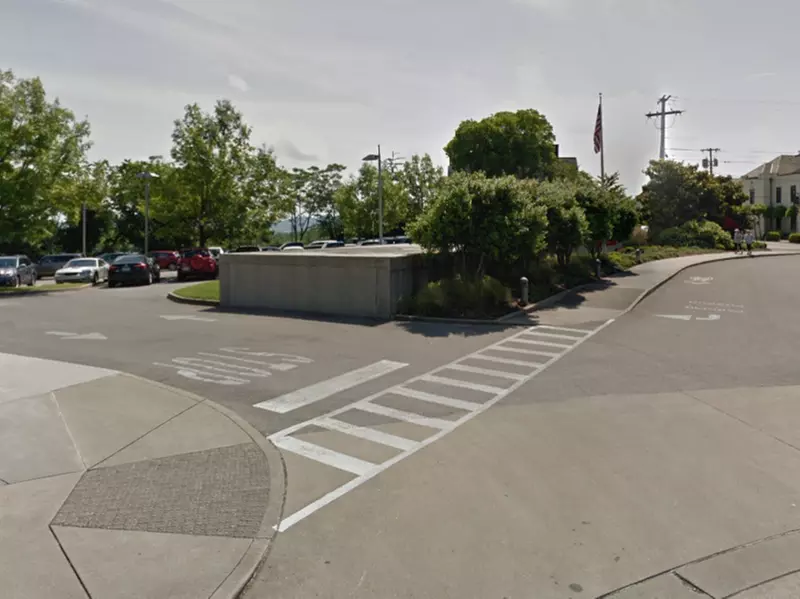 Parking at Hunter Museum of Art Lot