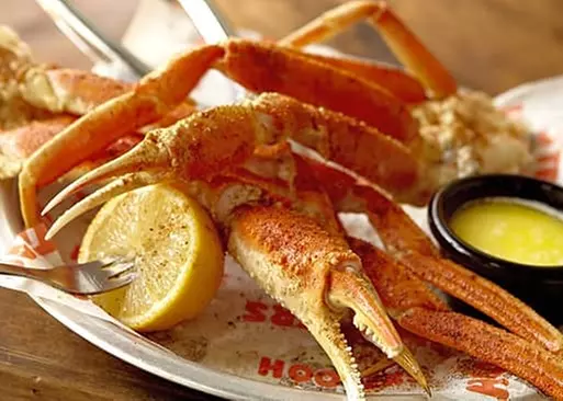 5% Cash Back at Hooters - Mobile Airport Blvd