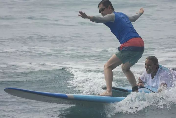 Group Surf Lessons for beginners on the North Shore of Oahu