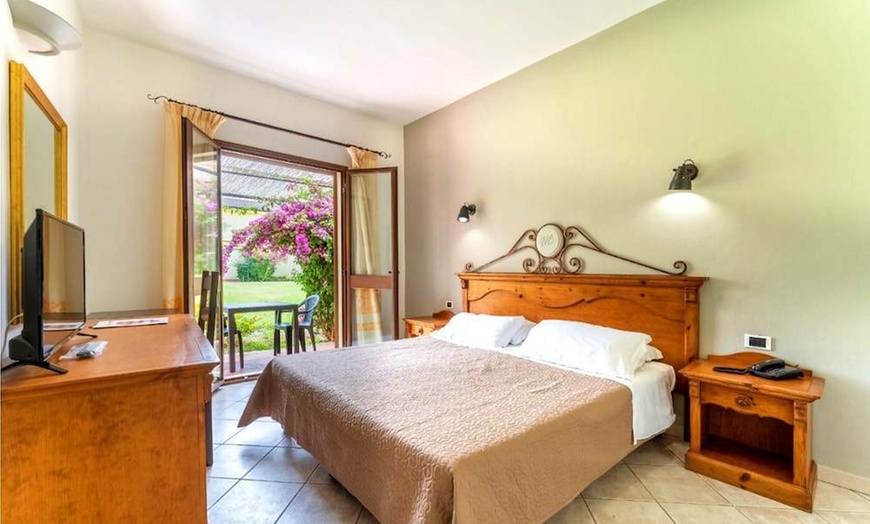 Image 3: ✈ SARDAIGNE | Arborea - Horse Country Resort Congress & Spa 4*, 3 n...