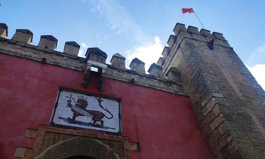 Image 7: Entrada al Real Alcázar de Sevilla con Audioguía