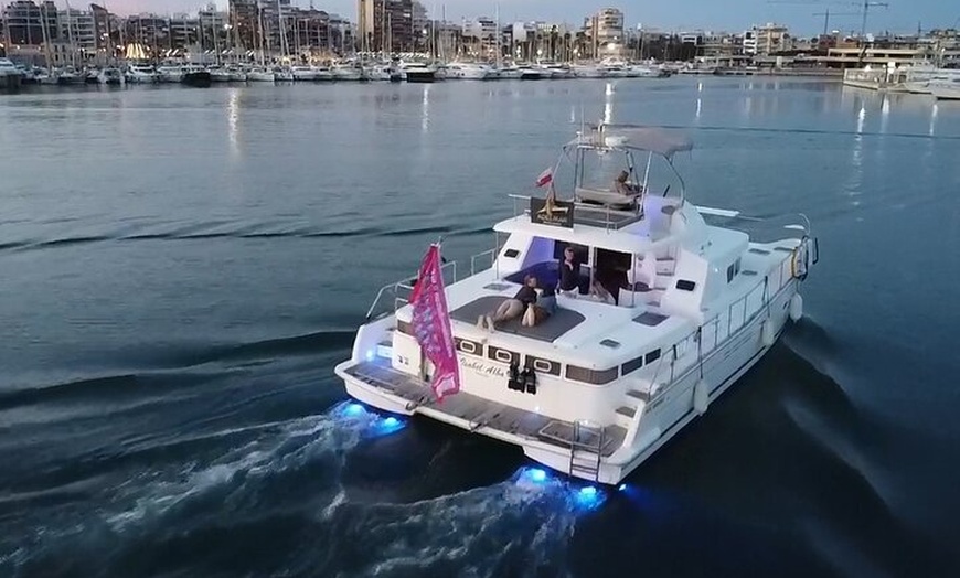 Image 3: Torrevieja Sunset Experience con Adelmar Catamarans and Boats