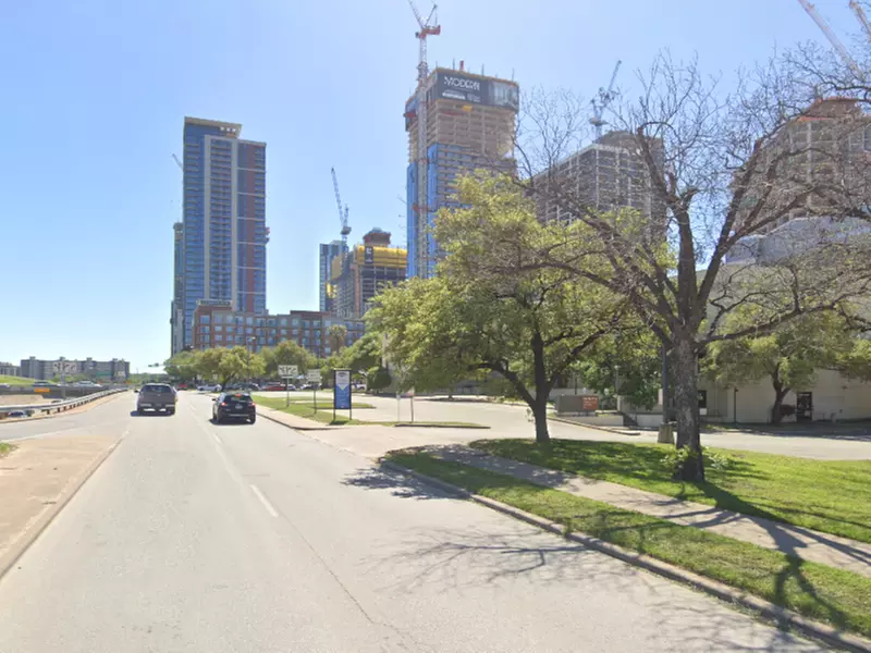 Parking at Palm Square Lot