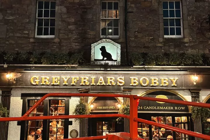 Big Bus Edinburgh Hop-on Hop-off Sightseeing Tour by Open-Top Bus