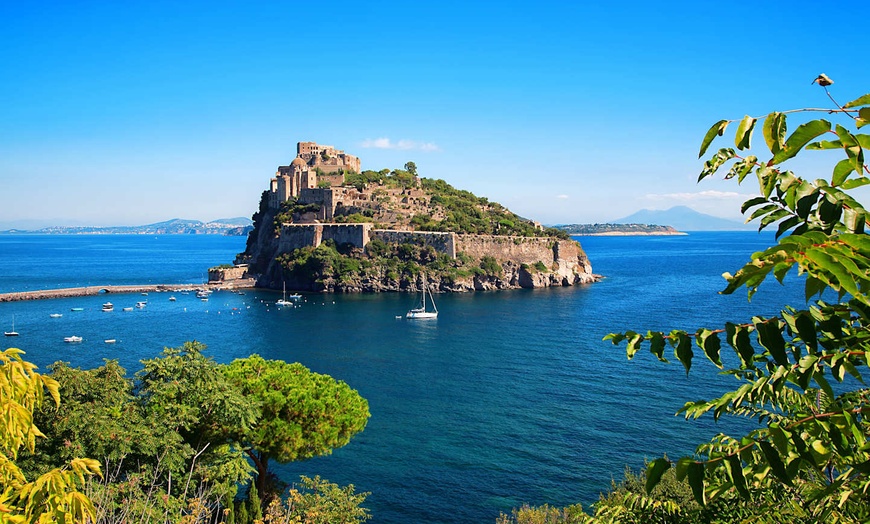 Image 3: ✈ ITALIE | Naples - Visite privée des thermes de Campanie 4* - Déco...