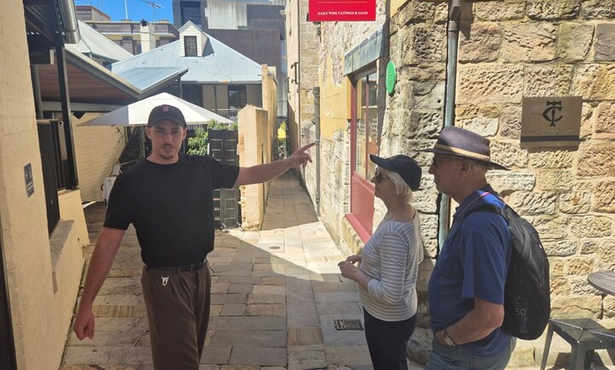 Image 8: Sydney Highlights Walking Tour: Bridge Rocks House