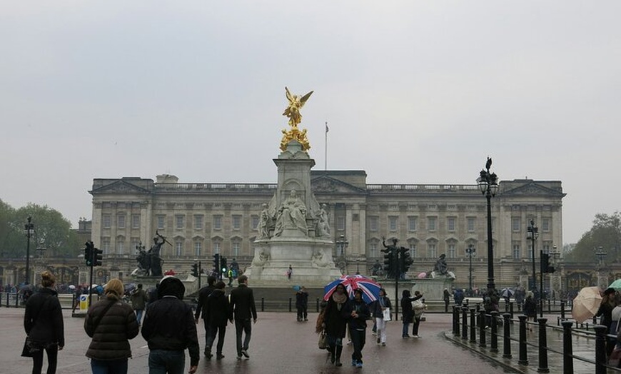 Image 11: Hike London (2-part tour with Borough Market Lunchbreak)