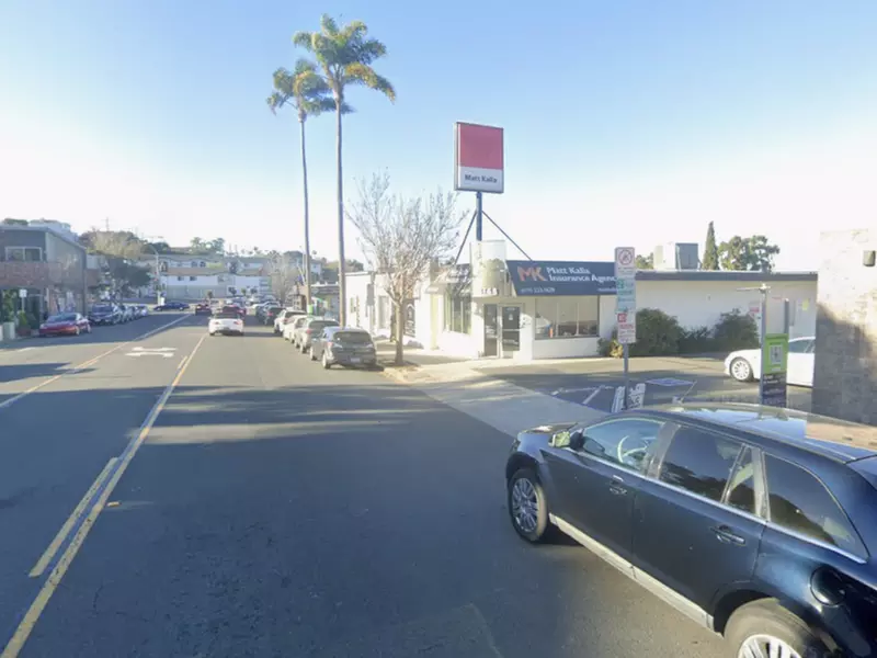 Parking at [SD97] 4148 Voltaire St. Lot