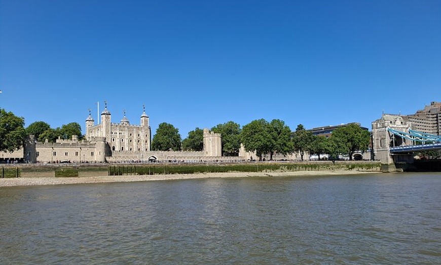 Image 8: Private Tour Tower of London and River Cruise with Entry