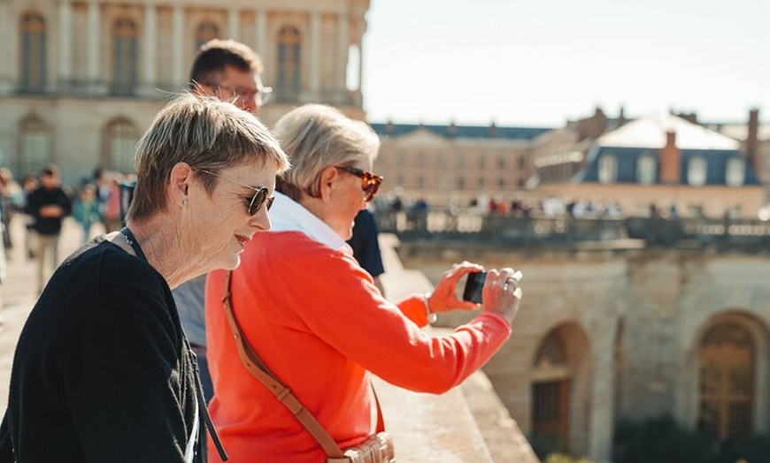 Image 10: Visite en vélo du château de Versailles et visite gastronomique ave...