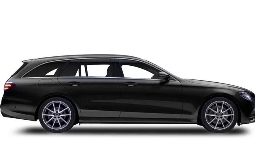 Image 3: "Get In Transfer" Heathrow Airport to London Private Transfer