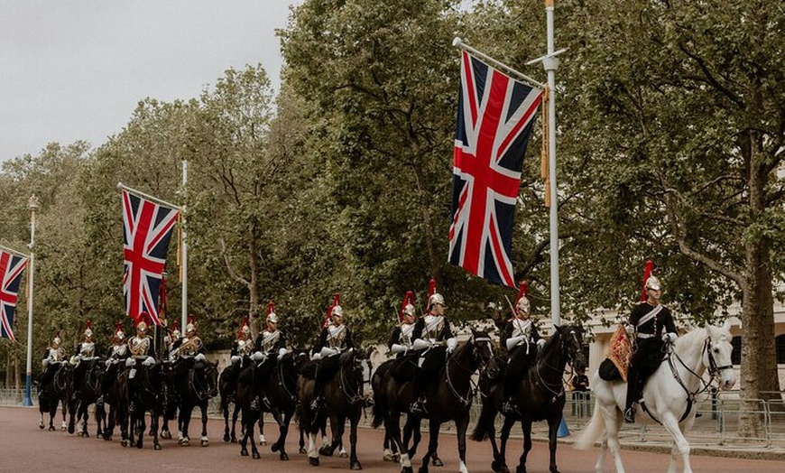 Image 15: London's Top Iconic Sights Tour with Fun, Local Tour Guide