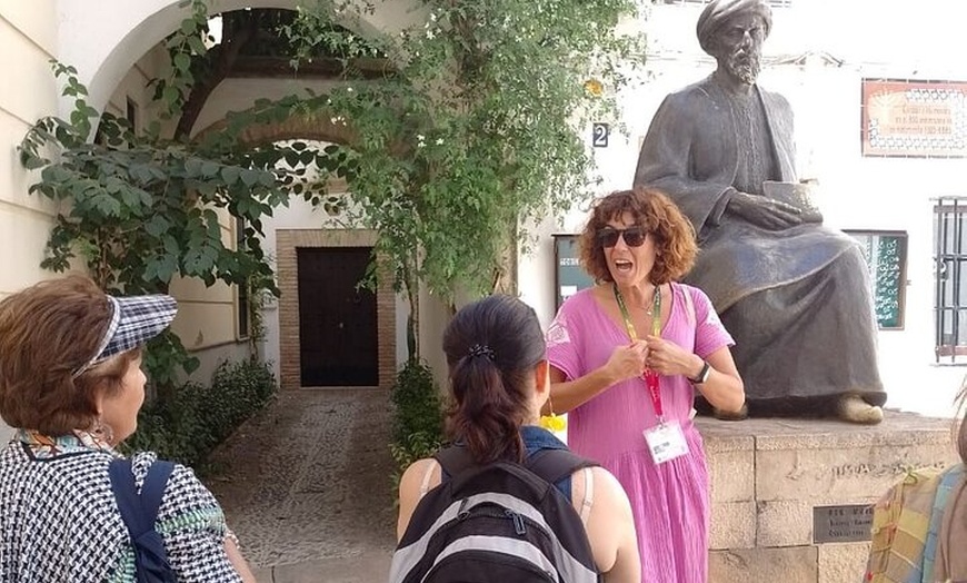 Image 4: Tour por la Judería de Córdoba en inglés.