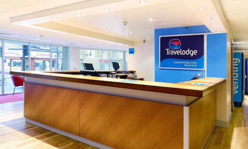 Image 8: ✈ ROYAUME-UNI | Londres - Travelodge London Kings Cross Royal Scot ...