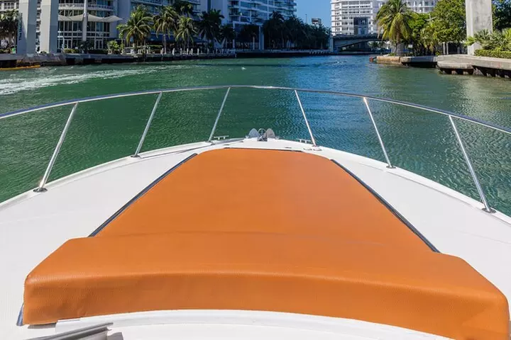 Explore Miami in Style: Private Boat Cruise with Captain