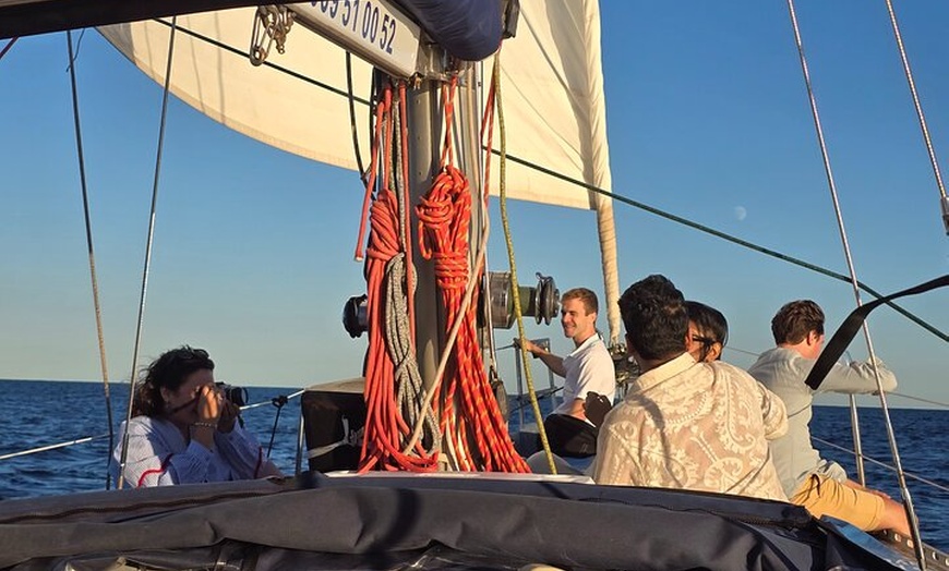 Image 18: Tour privado en barco por Barcelona