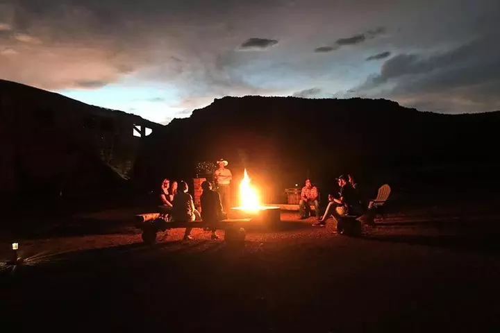 Campfire S'mores and Stars Tour in Kanab