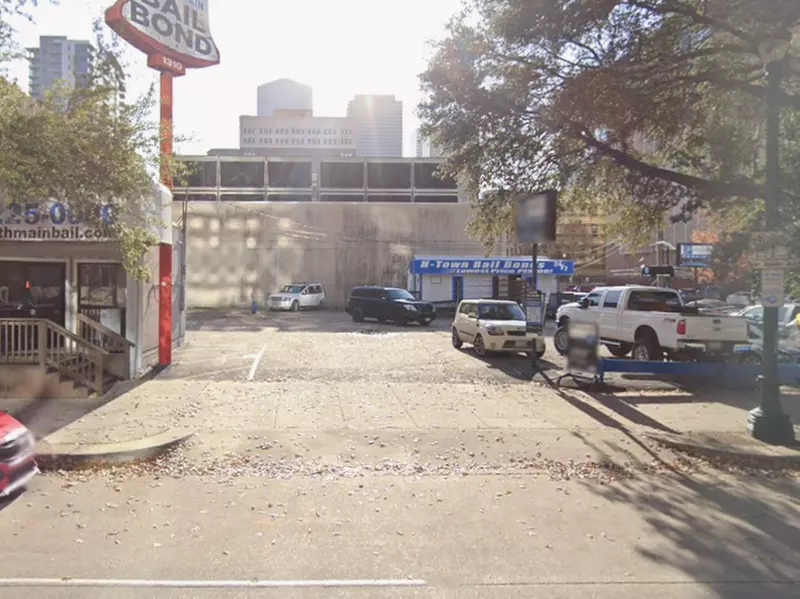 Parking at 1310 Congress St. Lot