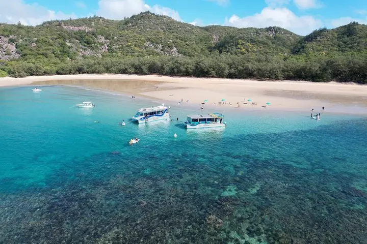 Magnetic Island Discovery Tour with Snorkeling & Paddle Boarding