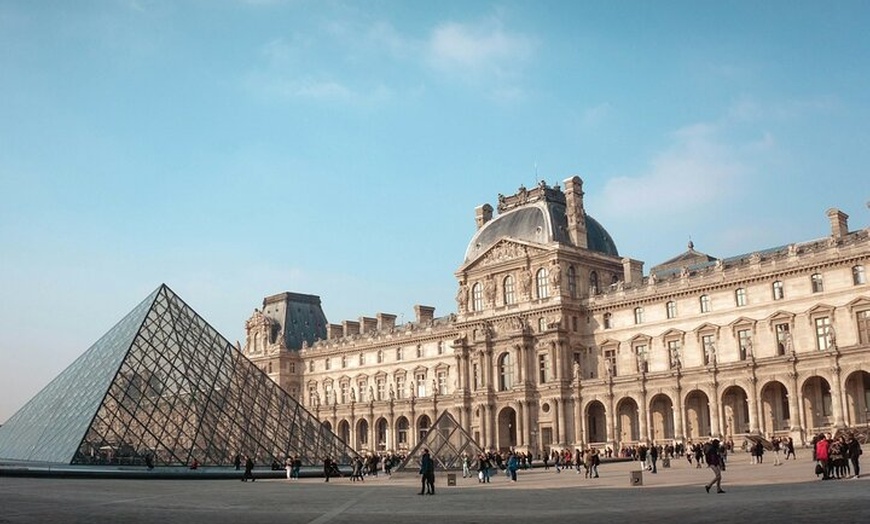 Image 2: Visite guidée privée du musée du Louvre avec Mona Lisa
