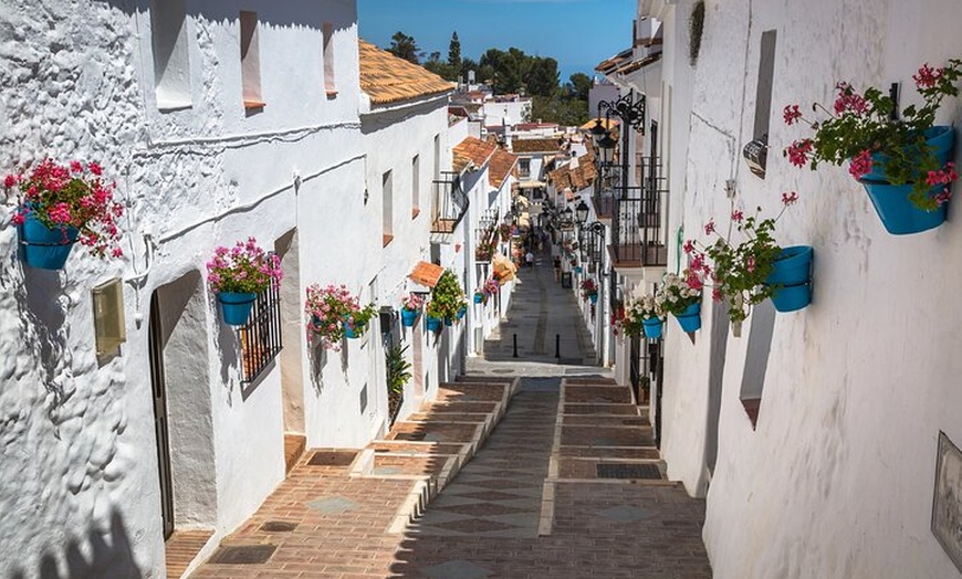 Image 3: Visita Privada Centro Histórico de Mijas