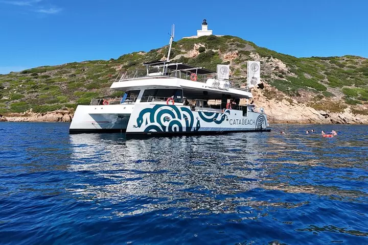 Croisière en Catamaran Excursion dans le Golfe d'Ajaccio 6H