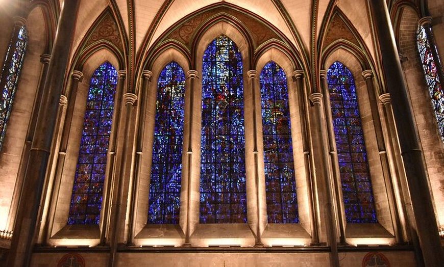 Image 15: London To Southampton Transfer to Stonehenge and Sailsbury