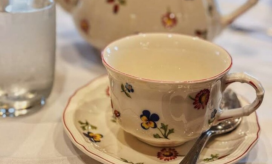 Image 10: Ballarat Foodie and Gin Distillery Tour