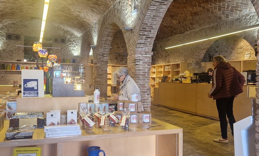 Image 9: Tour monasterio Poblet con recogida en el hotel