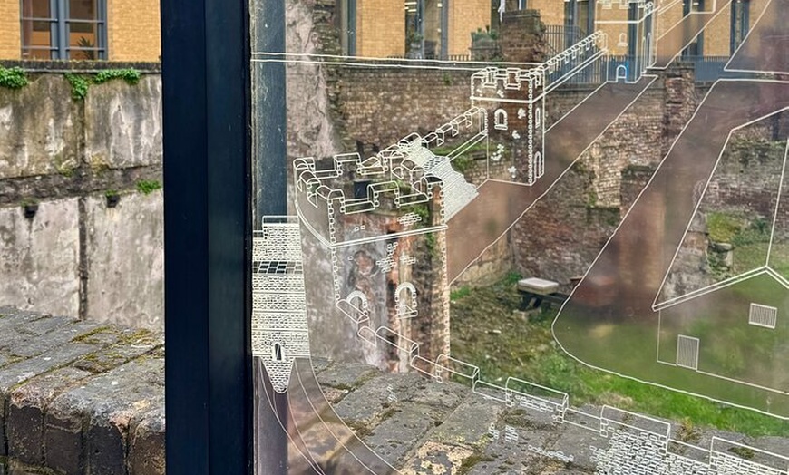 Image 6: Jewish History Walking Tour in London