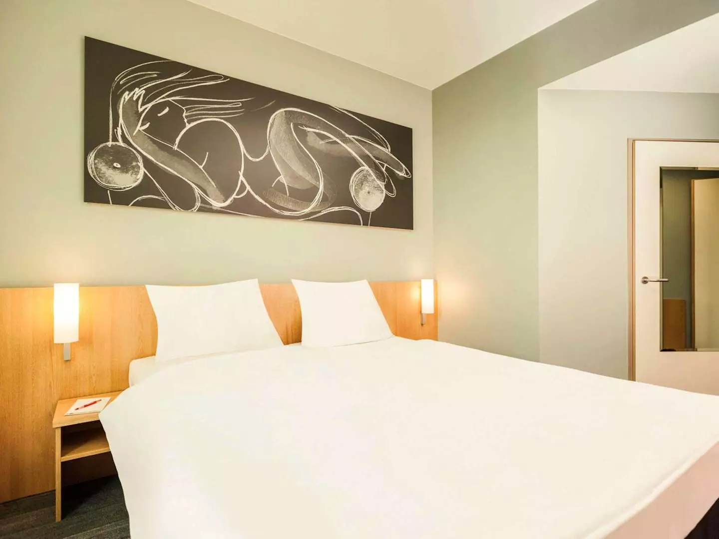 ✈ SPANIEN | Barcelona - Mariano Cubi Aparthotel Barcelona 4*, 2 Näc...