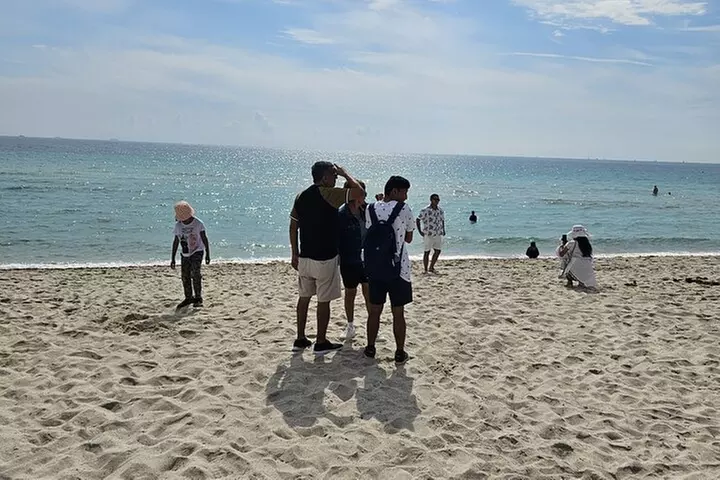 Miami : Bus, Boat & Walking Tour the Ultimate City Discovery