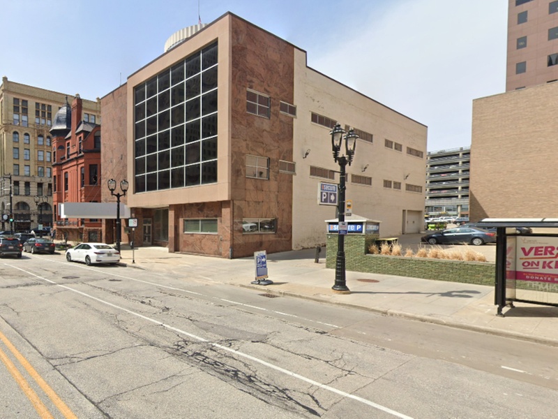 Parking at 522 E. Wisconsin Ave. Lot