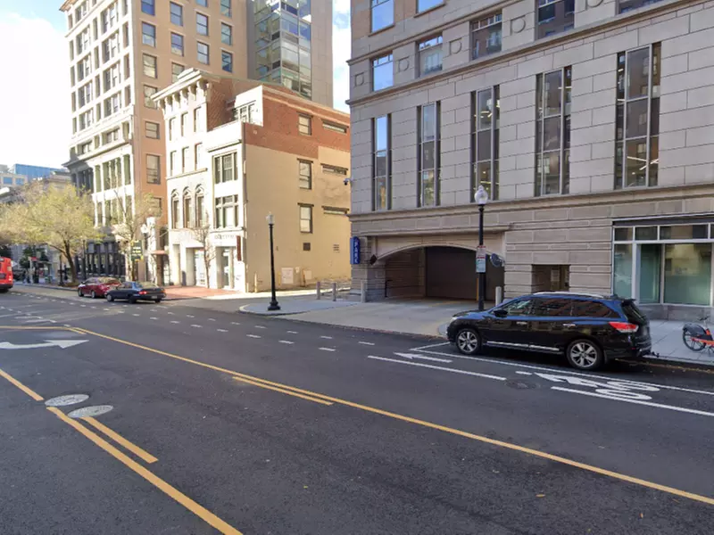 Parking at Square 4,5,6 Garage