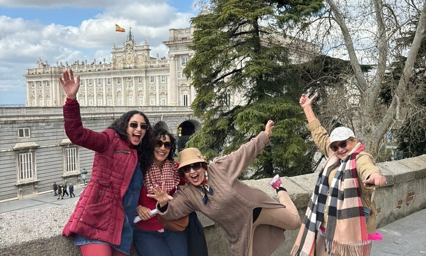 Image 7: Descubre Madrid en Tuk Tuk durante 1 hora y media