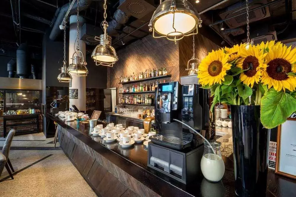 ✈ POLSKA | Wroclaw - Korona Hotel Wroclaw Market Square 3*, 2 nocy ...