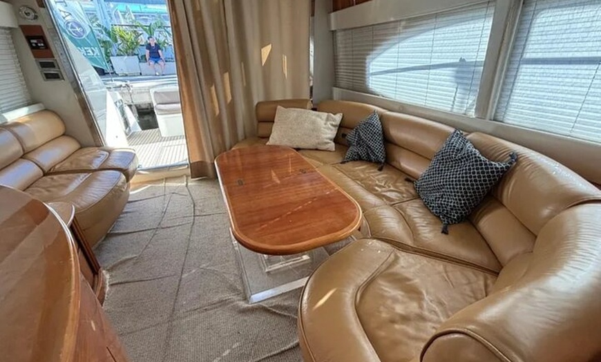 Image 9: Torrevieja Sunset en Yate de Lujo Azimut 16 metros