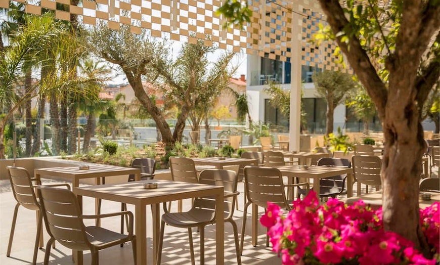 Image 20: ✈ COSTA BARCELONA | Malgrat de Mar - AQUA Hotel Silhouette & Spa - ...