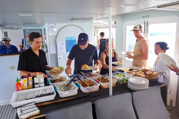 Whitehaven Beach Tour: 2 Options - All Day Beach Or Snorkel