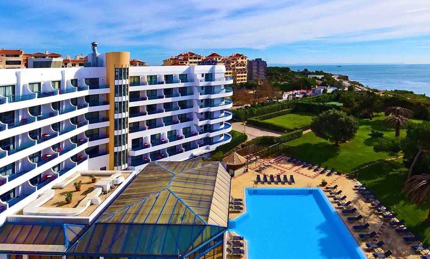 Image 2: ✈ PORTUGAL | Cascais - Hotel Pestana Cascais 4* - Swimming Pool