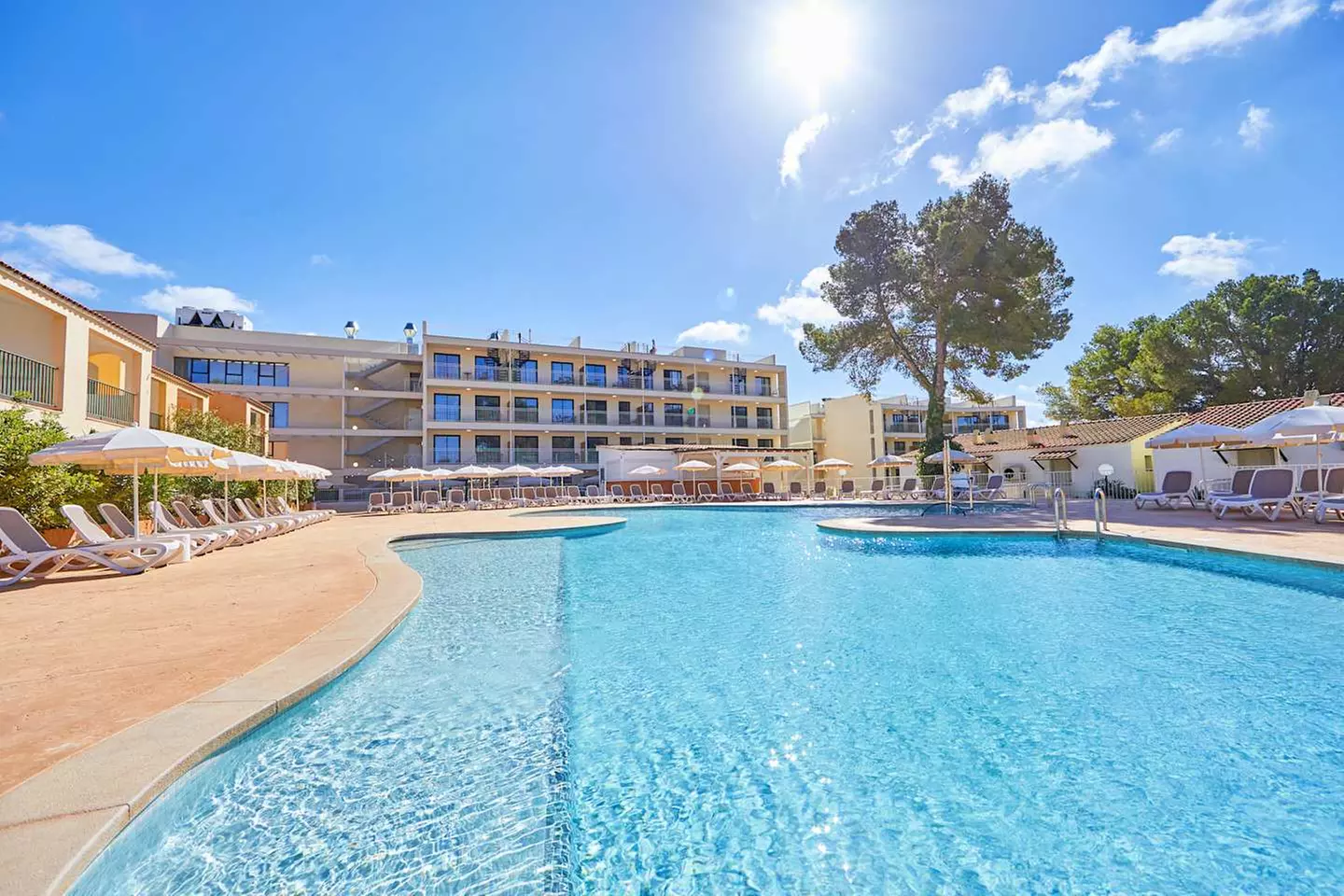 ✈ MAJORQUE | Peguera - Hôtel Fergus Club Europa 4*, 4 nuit - Tout i...