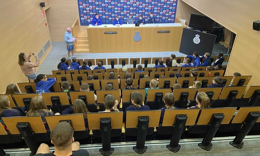 Image 14: Tour de fútbol con todo incluido de Barcelona