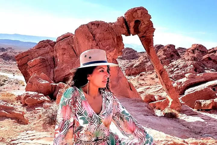 Valley of Fire and Red Rock Canyon Day Tour from Las Vegas