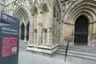 Exterior Walking Tour of York Minster with Group Access - Image 4